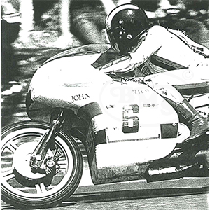 Norton 1974 Sales Brochure. 828cc Commando 850 models Roadster Interstate Hi-Rider and John Player.