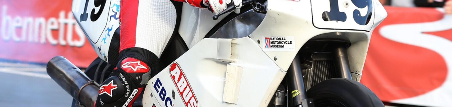 Classic TT 2019 PACEMAKER, BELFAST, 29/8/2015: John McGuinness with the 588 Norton that Steve Hislop took to victory in the 1992 Senior TT during the Norton Rotary parade lap at the Classic TT.
PICTURE BY STEPHEN DAVISON